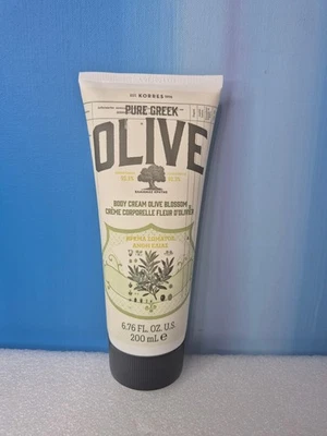 Crema corporal hidratante Korres Pure Greek Olive flor de olivo 6,76 oz / 200 ml Foto 1 de 3
