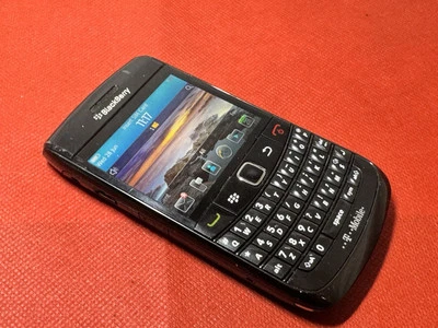 BlackBerry 9780 Bold ( Unlocked )  Mobile Phone - Image 1 of 4