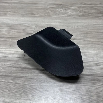 Mazda CX-5 2013-2015 luz trasera izquierda lado del conductor moldura de acceso OEM+ Foto 1 de 4