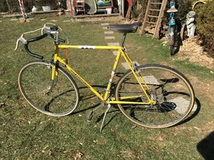 VINTAGE PEUGEOT BICYCLE; 24" Boys Yellow 10 Speed  "RACER;" EARLY 1970s - Picture 1 of 7
