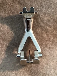 Bernina #419 Schneidertack Nähfuß für 910 und ältere Maschinen - Bild 1 von 6