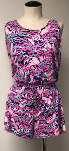 LILLY PULITZER LANGOSTA ROLLO MAMELUCO CLÁSICO TANQUE CINTURA ELÁSTICA Y PANTALONES CORTOS TALLA M - Imagen 1 de 7
