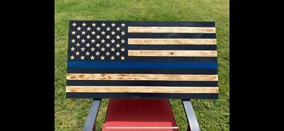 Bandera de madera rústica delgada línea azul 37"x19" colgada con alambre Foto 1 de 2