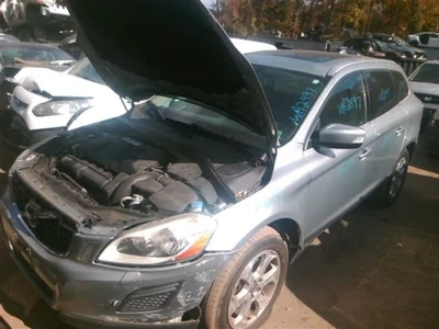 Fuse Box Engine S60 Fits 12-13 VOLVO 60 SERIES 8737781 Foto 1 de 4