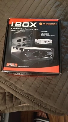 Caixa de gaveta Thermaltake 5.25 compartimento para acessórios: PRATA-A2316 - Imagem 1 de 4