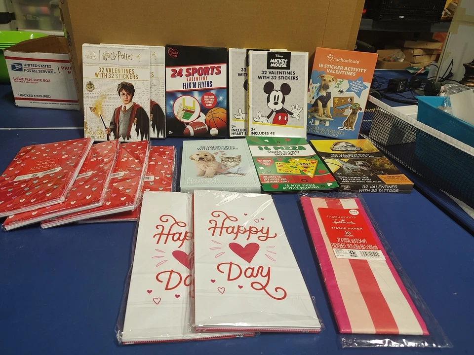 Wholesale Lot Valentine's Day Hallmark Favor Sacks, Various Stickers As Pictured - Image 1 of 4