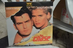 THE CHASE Charlie Sheen and Kristy Swanson -NTSC 9 Pays FREE Mondial Relay Point - Photo 1/2