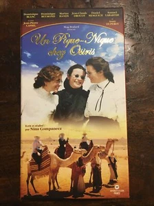 UN PIQUE-NIQUE CHEZ OSIRIS .. DROUOT, CASSEL, DUPEREY, COMPANEEZ . COFFRET 2 VHS - Photo 1/5