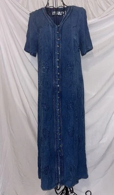 "Maxi Vestido The Paragon Azul Denim Bordado Floral Largo Pequeño 47""" Foto 1 de 4
