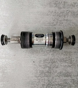 Shimano XT BB-UN72 Bottom Bracket Square Taper 68mm x 110mm Retro Mtb z357 - Picture 1 of 6