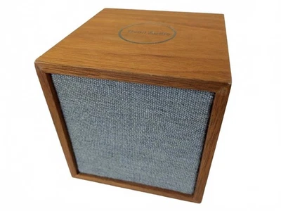 Altavoz inalámbrico Tivoli China Cube Bluetooth Wifi transmisión en gris nogal Foto 1 de 4