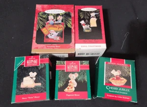 Lote de 5 adornos totales de ratones/ratón súper lindos adornos con cajas - Imagen 1 de 2