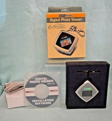 Digital PHOTO Viewer 56 Photos 1.1" LCD Display Keychain USB Cable NEW Old Stock - Image 1 of 4