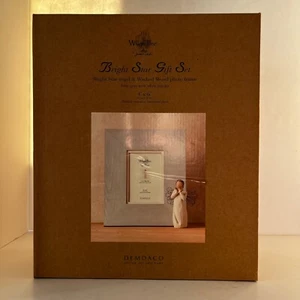Willow Tree Bright Star Gift Set Angel and 4x6 Blue Gray Washed Wood Photo Frame - Picture 1 of 9