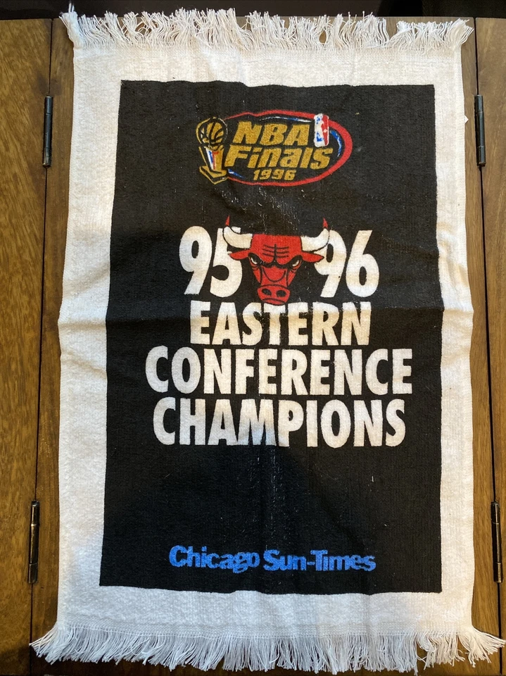 Chicago Bulls 1996 - Finales de la NBA - Chicago Bulls - Campeones - Jordan Foto 1 de 1