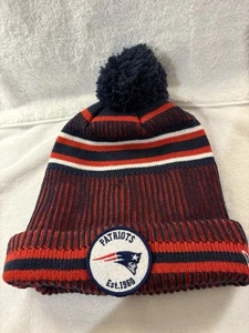 New Era New England Patriots Puño Pom Invierno Sombrero Gorro NFL 100 - Imagen 1 de 7