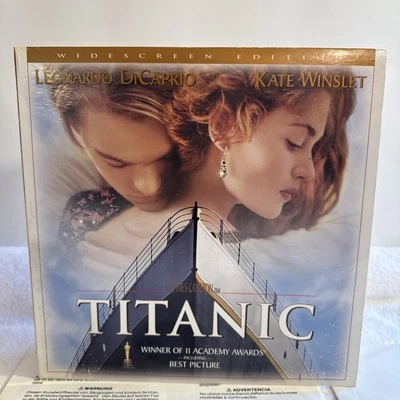 Titanic - James Cameron / Leonardo DiCaprio, Kate Winslet - Widescreen Laserdisc - Image 1 of 4