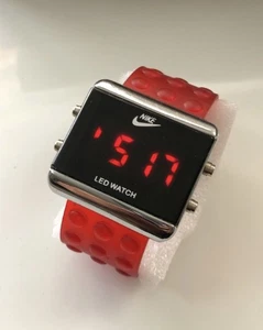 ✅ NIKE LED WATCH 2002 RED 818 - Picture 1 of 6