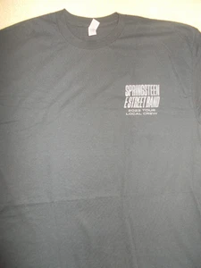 BRUCE SPRINGSTEEN E STREET BAND 2023 EQUIPO LOCAL USADO HOMBRE TALLA (XL) EN MUY BUEN ESTADO - Imagen 1 de 5