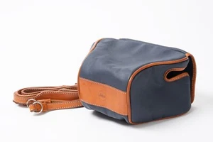 Leica Ettas Pouch - Coated Canvas / Mignight Blue / 19574 with strap (94-96%new) - Picture 1 of 4