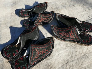 Zapatillas de fieltro hechas a mano de Kirguistán zapatillas de fieltro zapatillas de fieltro chanclas de fieltro - Imagen 1 de 12