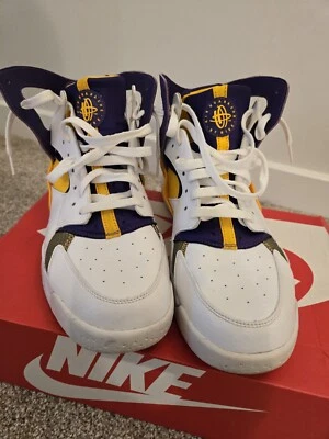 NIKE AIR FLIGHT HUARACHE LAKERS Kobe Bryant - Image 1 of 4