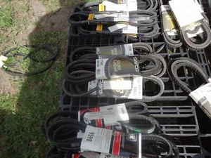 Truck Belt Lot, Navistar, International, Freightliner, Ford, Blue-Bird & Others - Picture 1 of 6