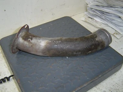 Ford Mustang 1965-1966 cuello de llenado de gasolina  Foto 1 de 4