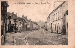 AK - FESTLICH - AISNE - 02 - PLACE ET GRANDE RUE - Bild 1 von 2