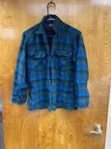 Women "Pendleton" Vintage dark blues/greens plaid. Flannel. Long sleeves  Size M - Picture 1 of 2