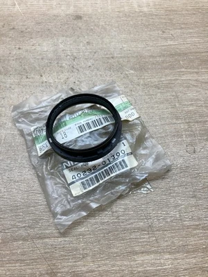 40232 01J00 4023201J00  Front wheel hub Fits for Nissan Patrol Y60 - Bild 1 von 4