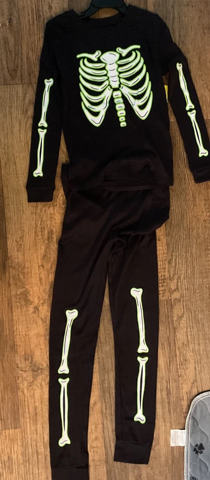 Комплект из 2 пижамных детских скелетов унисекс DreamLife черный размер 8 - Изображение 1 из 1