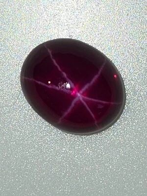 7,60 ct Cabujón Ovalado Rubí 6 Rayos Estrella Foto 1 de 4