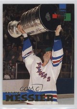 1994-95 Topps Stadium Club Stanley Cup Super Team Mark Messier #1 HOF