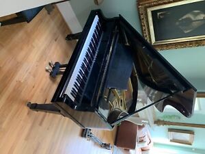 used yamaha grand piano, well maintained in excellent condition