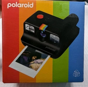 Polaroid Go Instant Film Camera in Black (Gen 2) - Picture 1 of 4