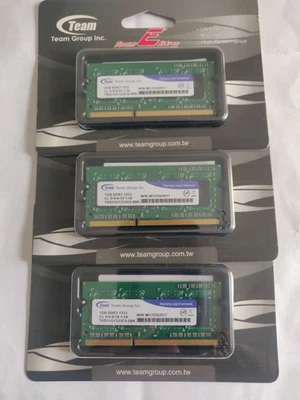 Memorie Sodimm - 3 Pezzi da  1 GB DDR3 1333 MHz PC3-CL9 -1,5 V- 204 pin  NUOVE - Immagine 1 di 2