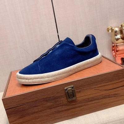 z#egna Zapatos para hombre Zapatos informales Zapatos blancos pequeños Hombres Foto 1 de 4