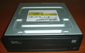 Grabadora Multi DVD ±RW -R(DL) DVD-RAM, 24x/8x/6x/4x 5.25" Samsung SH-224DB/BEBE - Foto 1 di 3