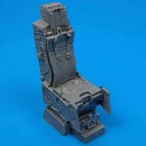 Quickboost 72022  1/72 F15A/C Ejection Seat w/Safety Belts - Picture 1 of 1