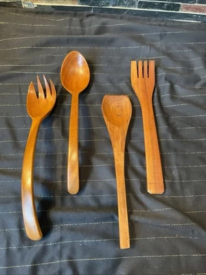 2 Vintage salad serving spoon and fork wooden sets - Image 1 of 4