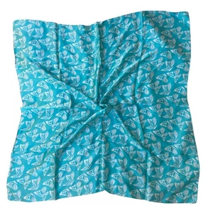 Llardo 100 % Seide Schal blau türkis Schmetterlinge 33” x 32,5” edel alt Geld adrett - Bild 1 von 5