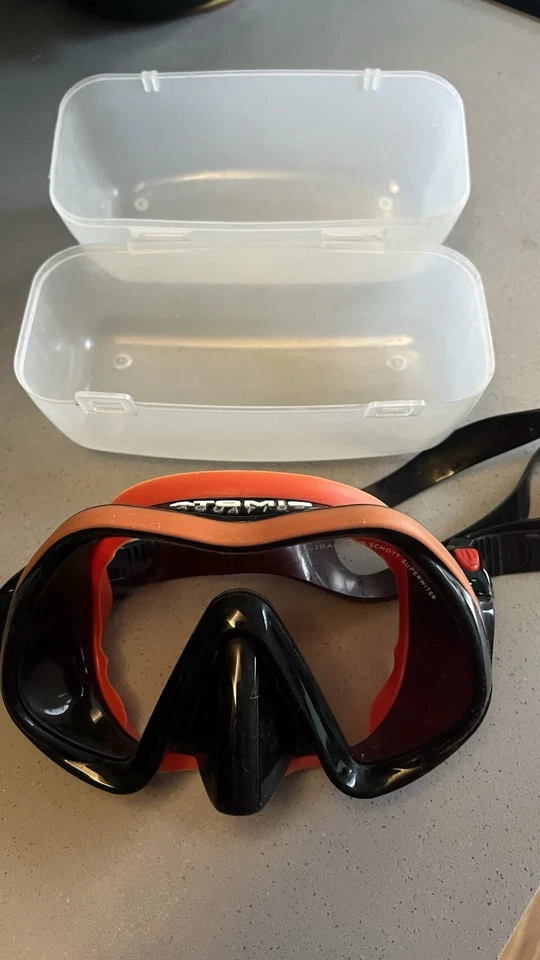 Atomic Aquatics Venom Frameless Dive Mask - Image 1 of 4