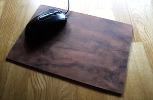 Echtes und exclusives Leder Mousepad - Mauspad -  braun gemasert, holzige Optik - Afbeelding 1 van 4