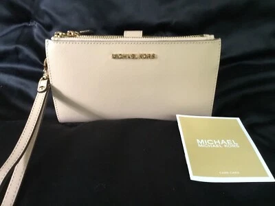 MICHAEL KORS JET SET TRAVEL DOUBLE ZIP WRISTLET WALLET LEATHER COLOUR BEIGE - image 1 of 4