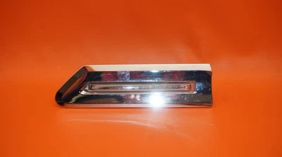 BMW 750 LUZ DE SETA PASSAGEIRO DIREITO 2009 2010 2011 2012 2013 2014 F01 740 - Imagem 1 de 4