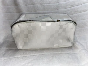 Bolso de cosméticos de maquillaje a cuadros blanco mediano nuevo sin etiquetas - Imagen 1 de 4