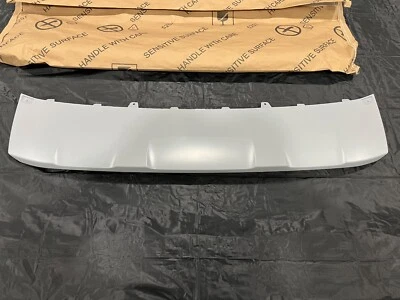  Difusor delantero original AUDI Q3 8U0807733C Foto 1 de 4