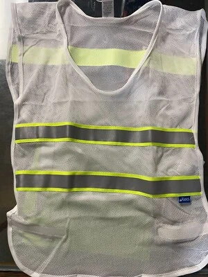 ASICS Reflective Visibility Vest L/XL - Image 1 of 3