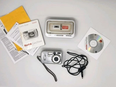 Kodak EasyShare / dock DX6440 4.0 MP Point & Shoot Digital Camera Silver Tested - Image 1 of 4